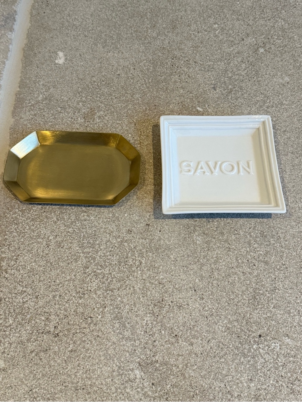 Soap dishes